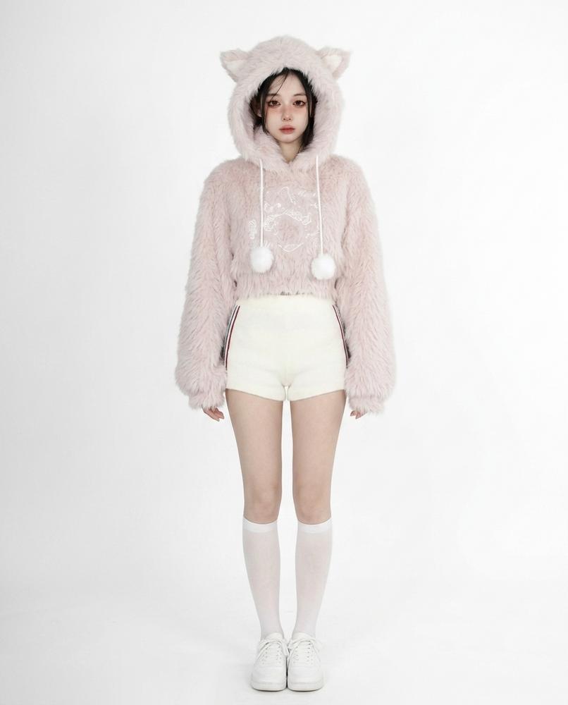 Nord Wear - Nikom | Plush Cropped Hoodie Women