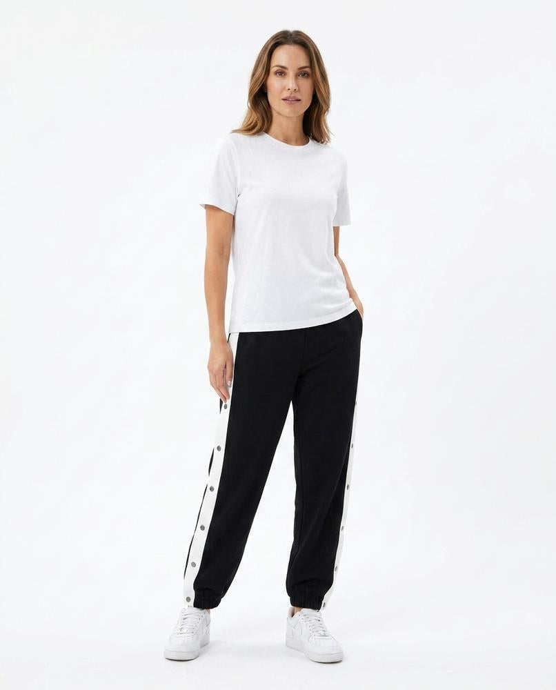 Nord Wear - Vasut | Snap-Button Relaxed-Fit Pants Women
