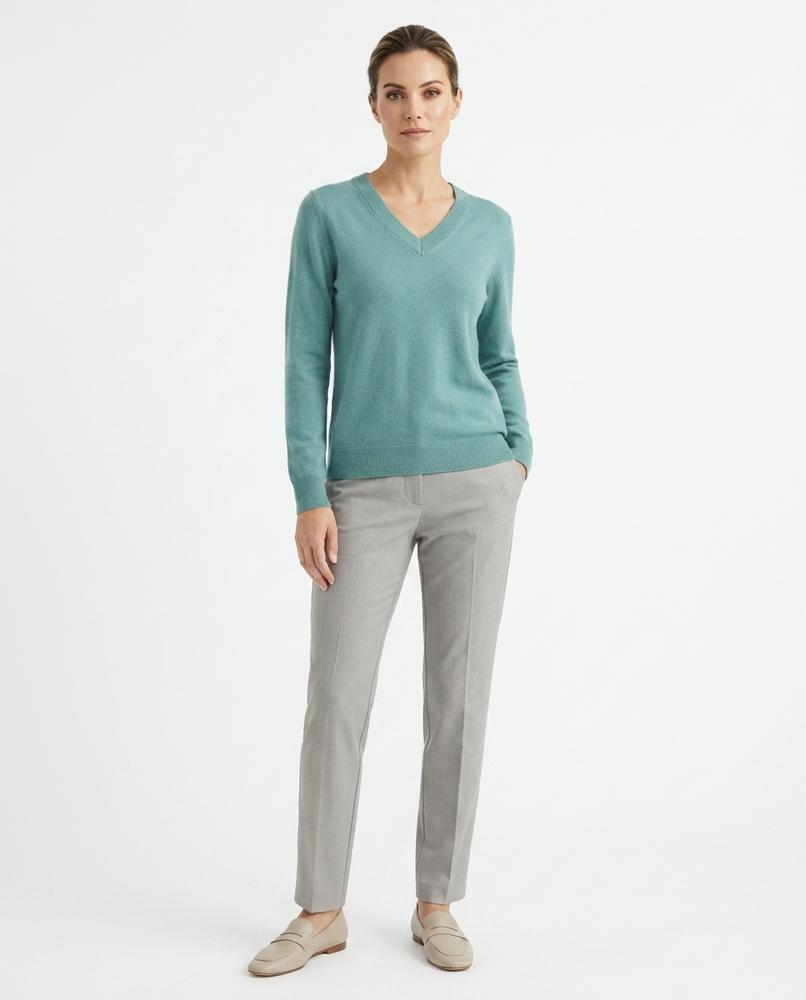 Nord Wear - Vinus | V-Neck Fine-Knit Sweater Women