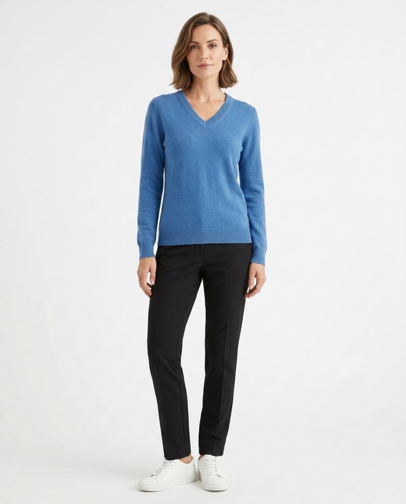 Nord Wear - Vinus | V-Neck Fine-Knit Sweater Women
