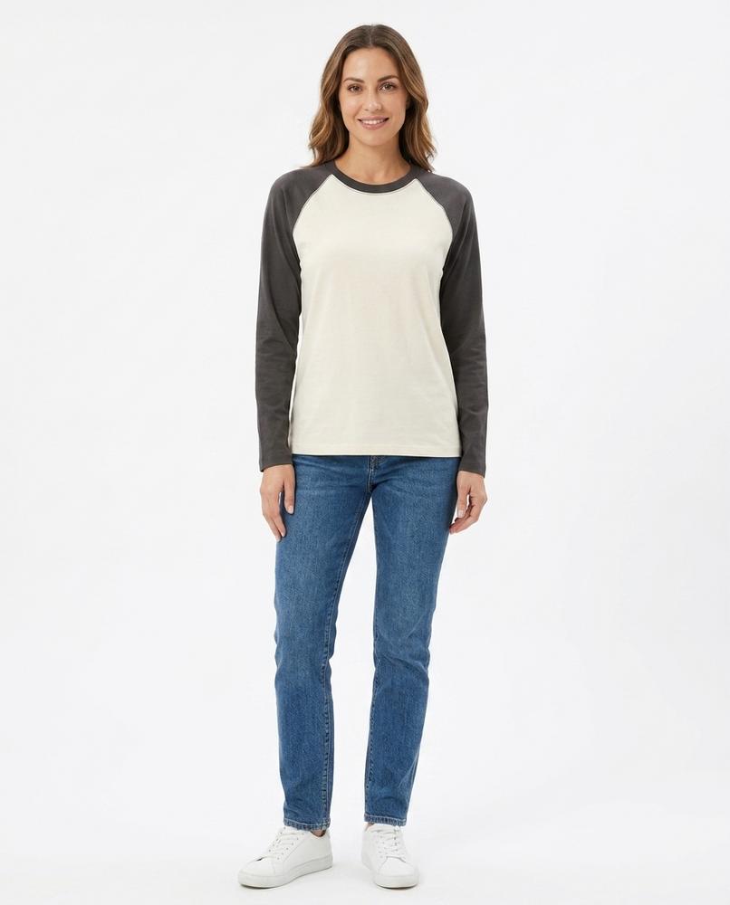 Nord Wear - Vuwit | Two-Tone Raglan-Sleeved T-Shirt Women