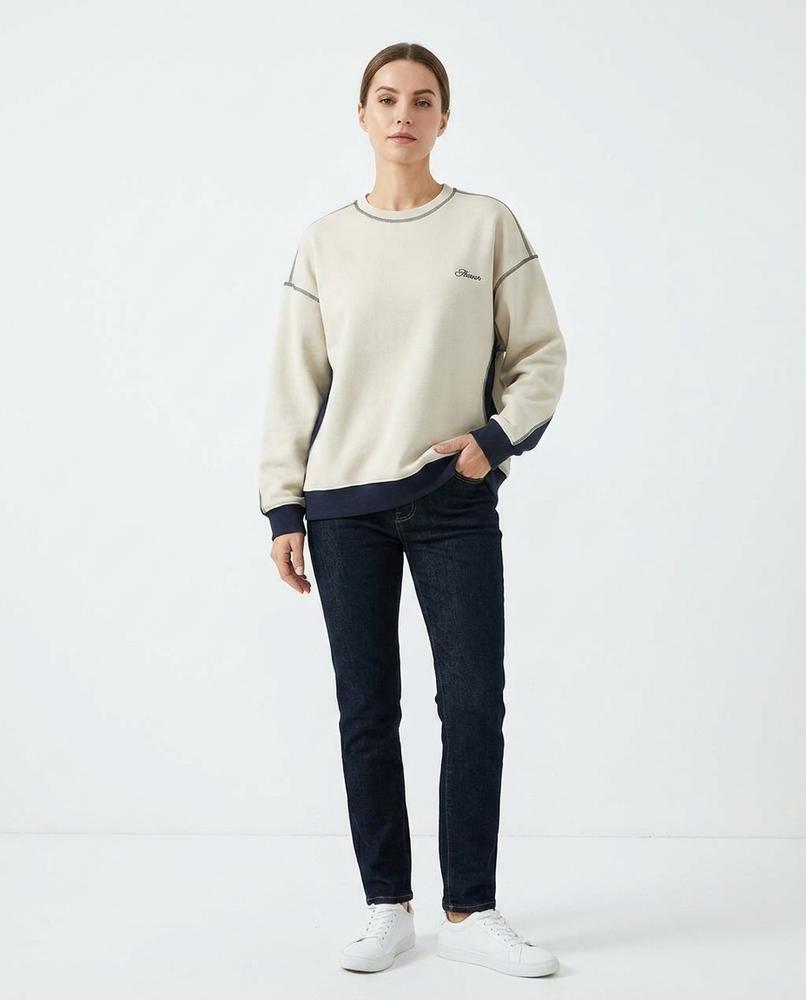Nord Wear - Aoser | Two-Tone Embroidered Sweatshirt Women