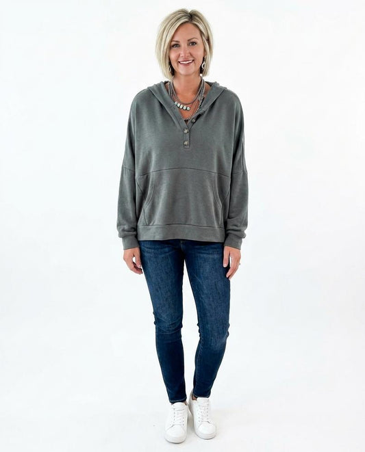 Nord Wear - Nuvev | Buttoned Relaxed-Fit Hoodie Women