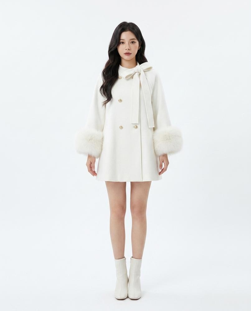 Nord Wear - Vepum | Double-Breasted Fur-Cuffed Coat Women