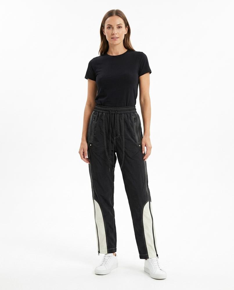 Nord Wear - Takar | Color-Blocked Contrast-Stitched Pants Women