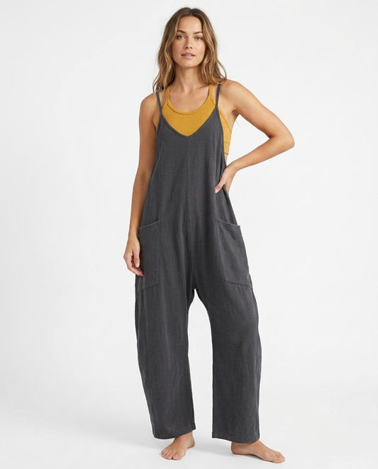 Nord Wear - Loren | Sleeveless Loose-Fit Suit Women